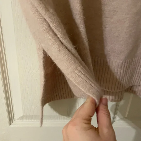 Express Tunic Sweater Top 💕 - Picture 2 of 5